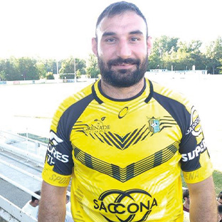 {poste.joueur.} {poste.joueur.}