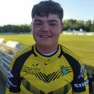 {poste.joueur.} {poste.joueur.}